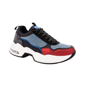 Sneaker azzurra e rossa