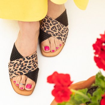 Sandália de pele estampado leopardo- Made in Spain